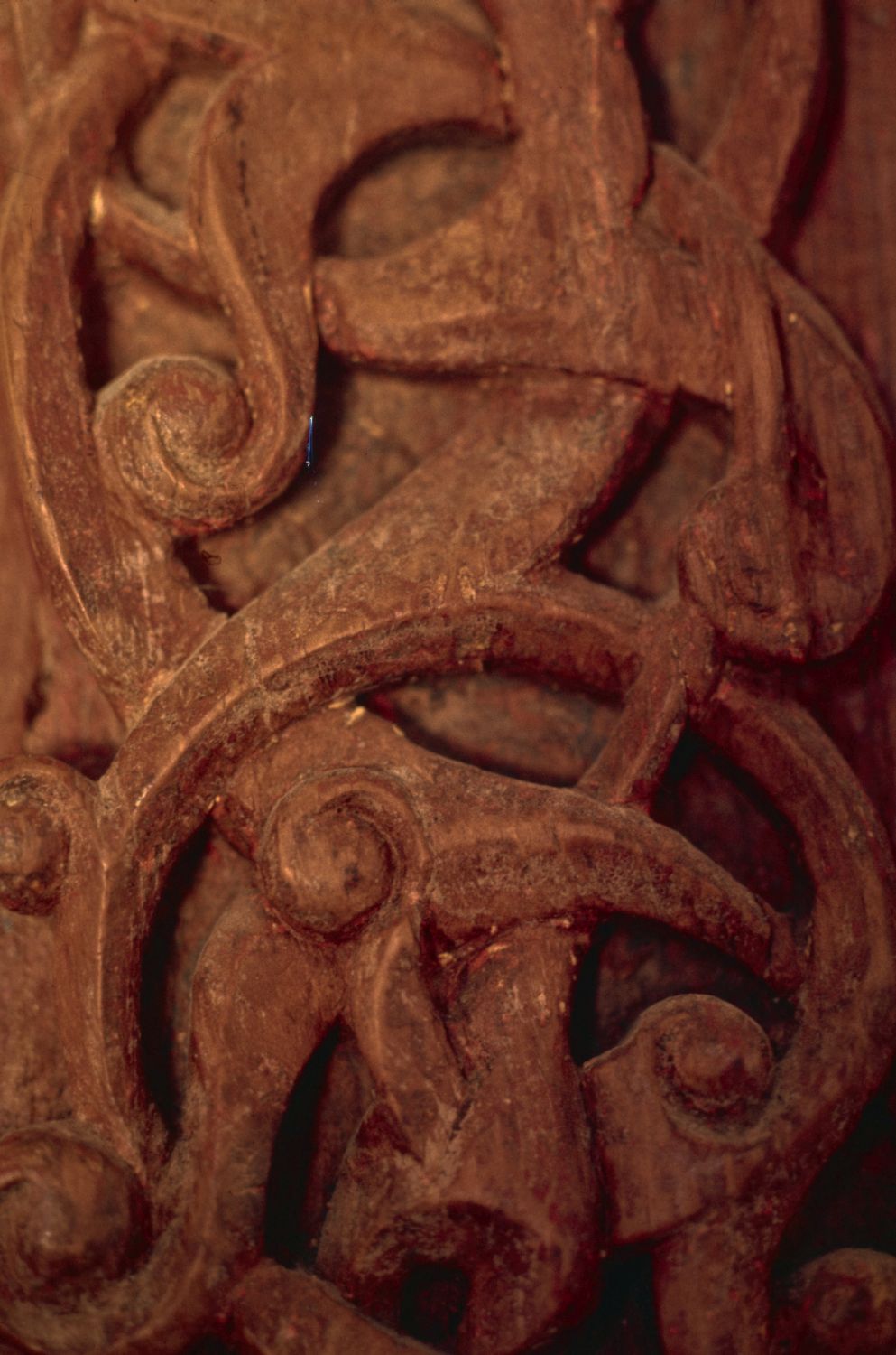 Minbar: detail of split palmette motif.
