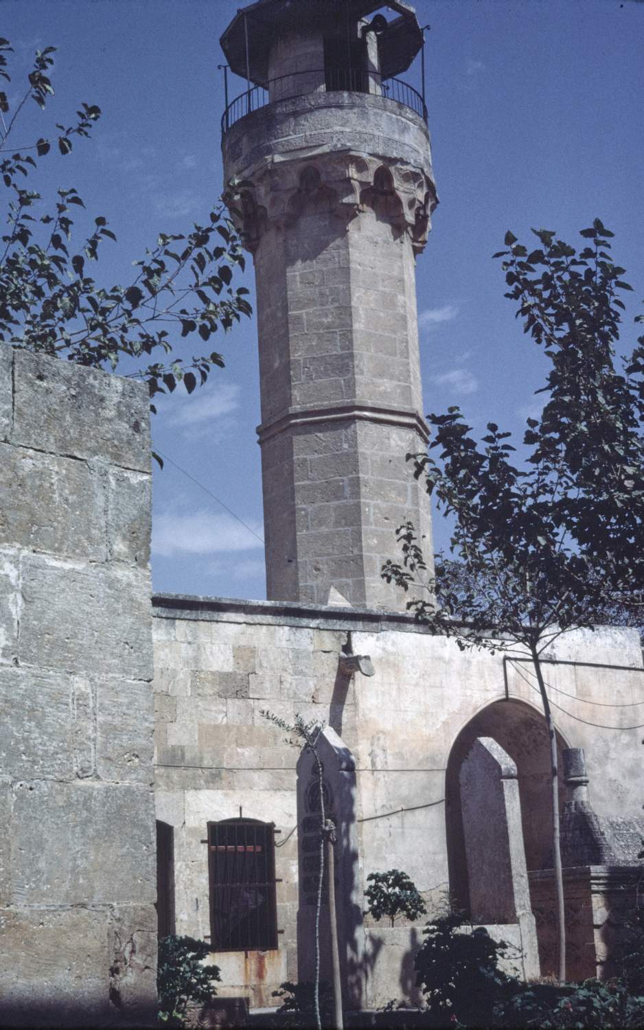 Maqam Ibrahim (Salihin) - Exterior view showing portal and minaret.