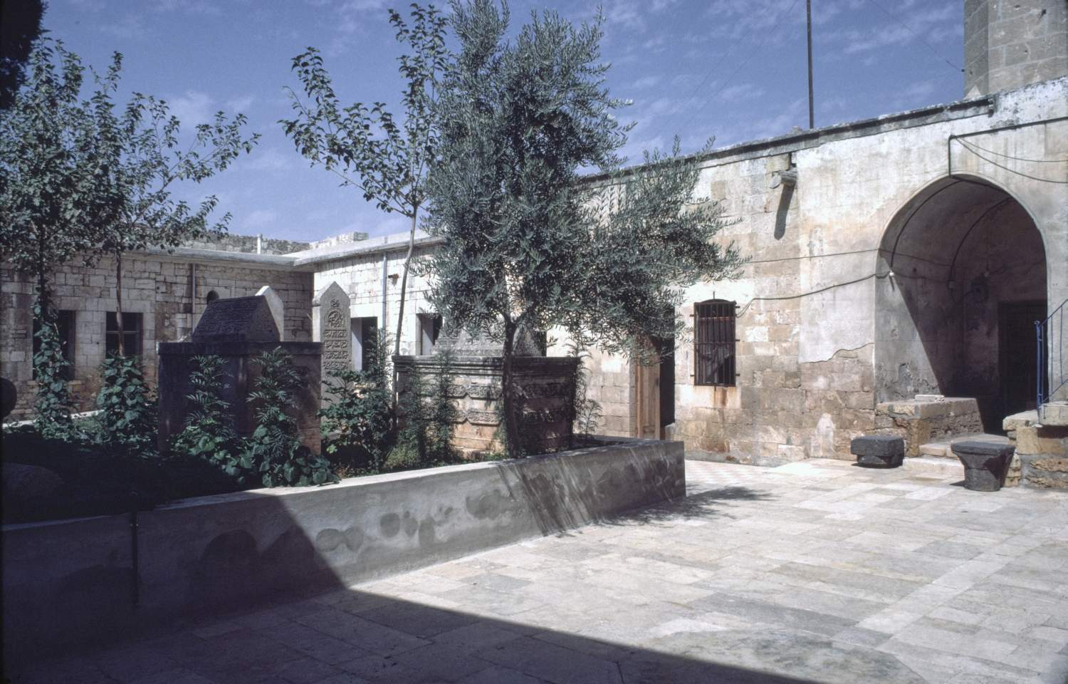 Maqam Ibrahim (Salihin) - View of courtyard.